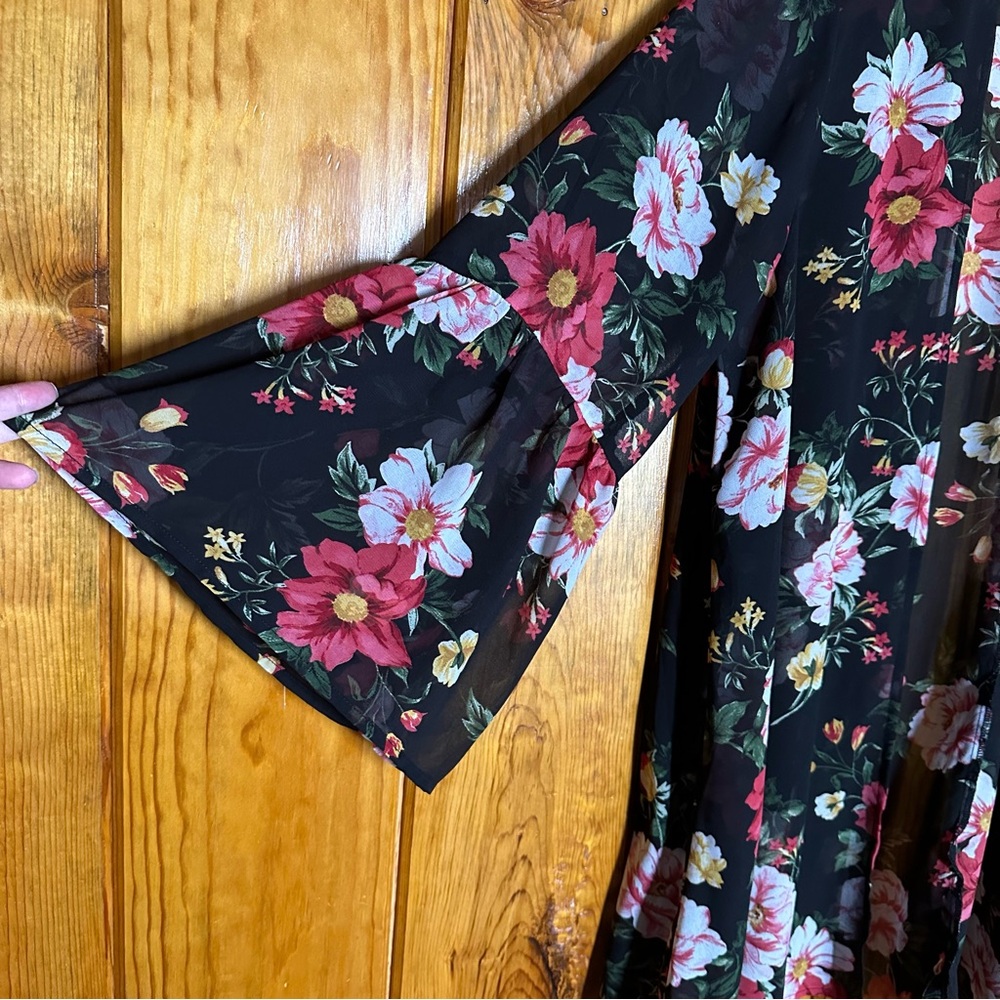 Torrid Floral Chiffon Kimono - Picture 5 of 8